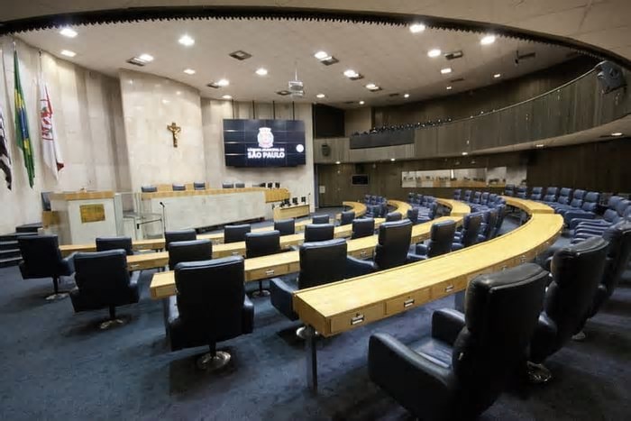 Câmara de SP: temor de fritura na Saúde trava negociações de comissões