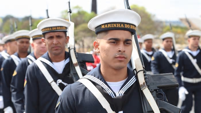 Você sabia que Minas não tem mar, mas tem Marinha? Entenda