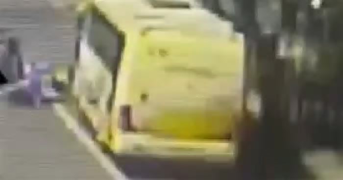 Passageira de moto é lançada na pista e morre atropelada por ônibus na av. Nossa Senhora do Carmo em BH