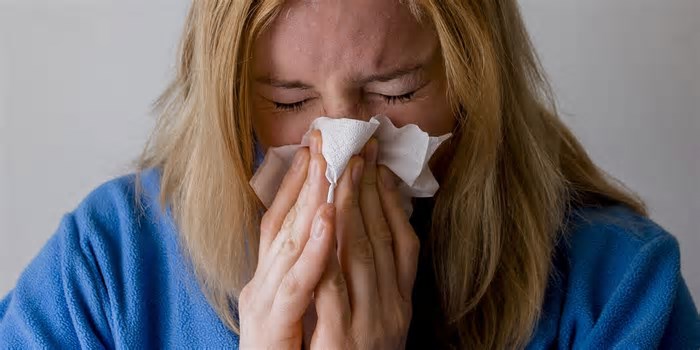 Casos de síndrome respiratória aguda grave aumentam com volta às aulas