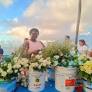 De flores a bebidas, festejo garante renda para os baianos que atuam no setor.