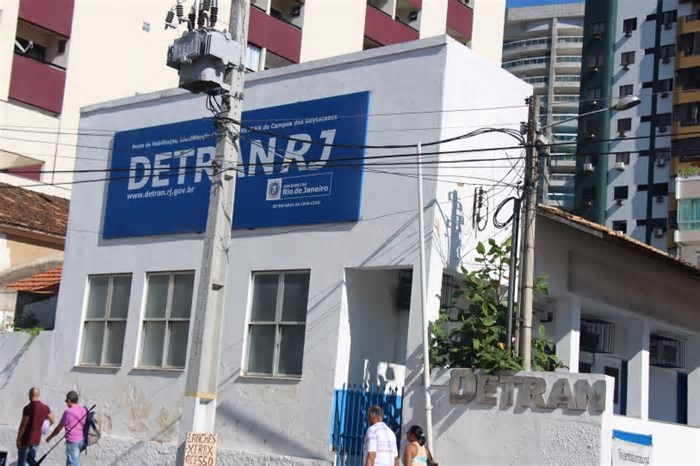 Detran-RJ cancela mutirão de emissão de identidade sem agendamento nos postos