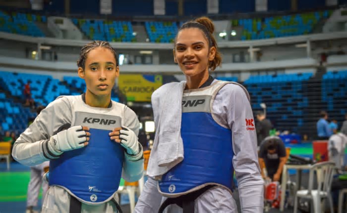 Atletas do programa de bolsas do Governo de MT são campeãs de Taekwondo
