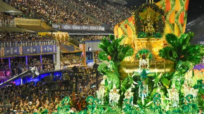 Carnaval: Festa ou Negócio? É os Dois, e Que Bom!
