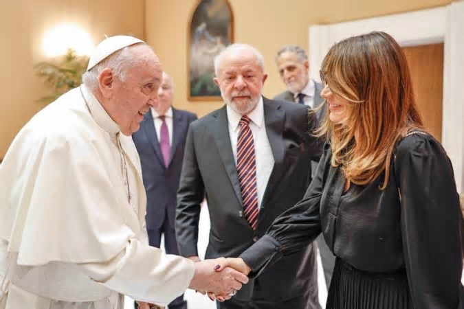 Lula fará missa no Alvorada pela saúde do Papa Francisco