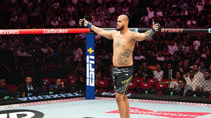 Xicão leva bônus de R$ 290 mil após nocaute em estreia no UFC