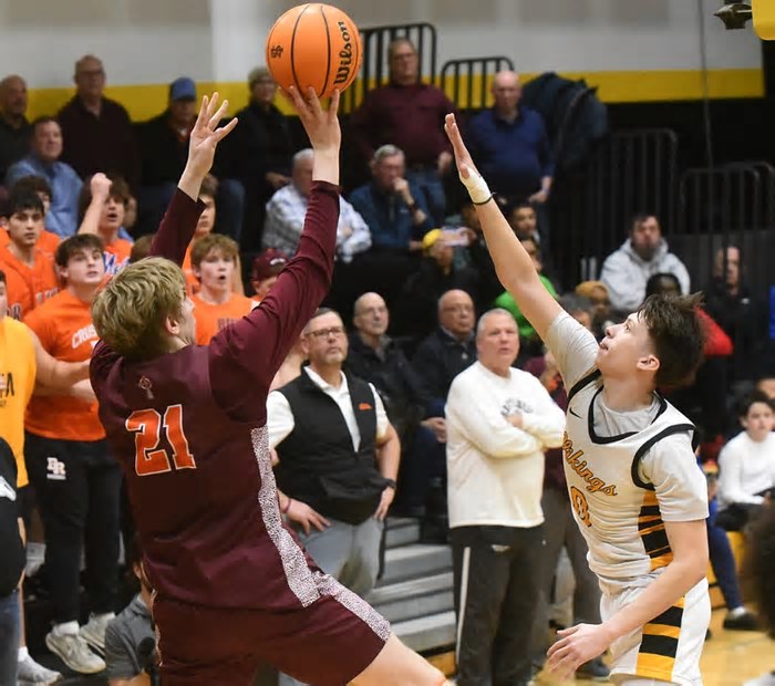 Returning from hand injury, Bradley Stratton hits huge 3-pointer in OT as St. Laurence tops Brother Rice. ‘I knew it.’