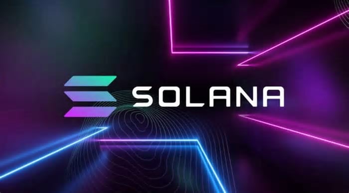 Solana despenca 50% após recorde em 2025; o que está por trás da queda?