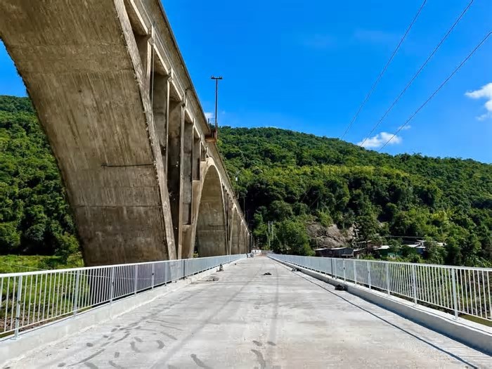 Ponte Brochado da Rocha, entre Muçum e Roca Sales, é liberada para pedestres