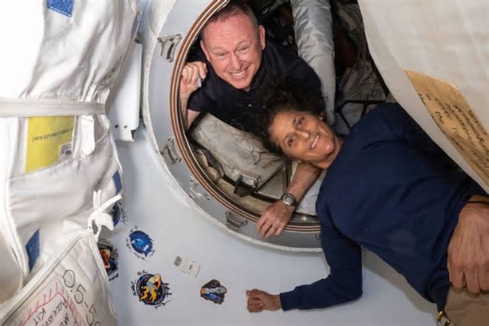 NASA anuncia data de retorno para astronautas presos na estação espacial