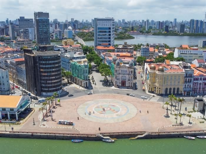 Pernambuco tem três atrações entre as dez mais fotografadas do Google Maps no Brasil
