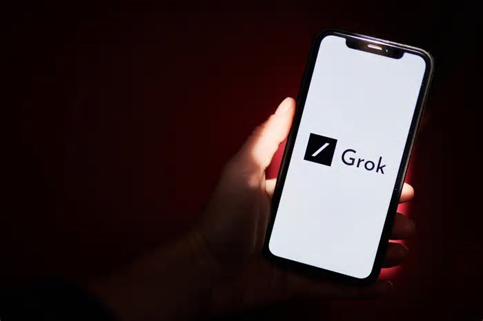 'Mais inteligente do planeta': o que se sabe sobre o Grok 3, IA que será lançada nesta noite por Elon Musk