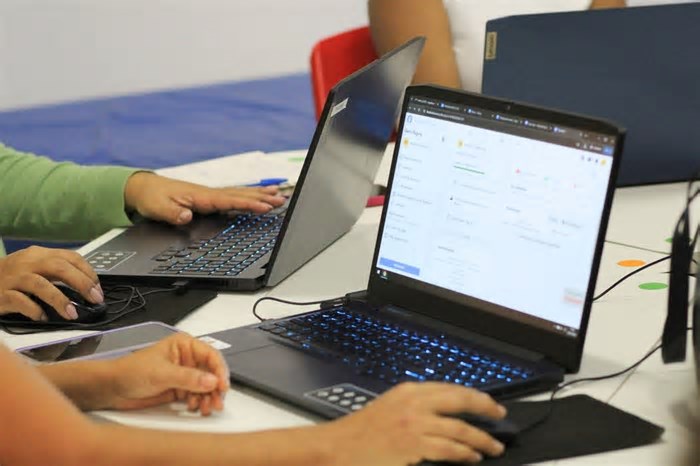 Profissões 'tech' pagam até R$ 40 mil: ranking mostra carreiras mais valorizadas na atualidade