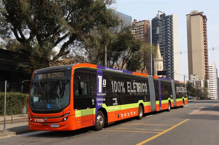 Brasil foi o maior mercado de chassis de ônibus da Volvo no mundo em 2024