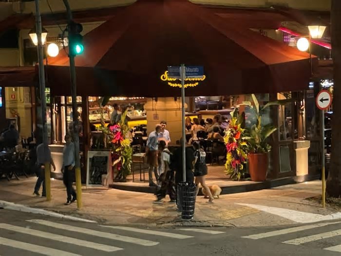 Perigo na esquina: áreas mais boêmias de São Paulo registram alta de 57% nos roubos e furtos desde 2022