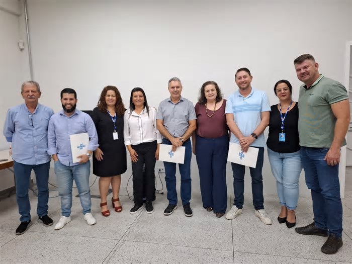 'Melhor banho da minha vida', diz gaúcha que entrou no mar pela primeira vez, prestes a completar 100 anos