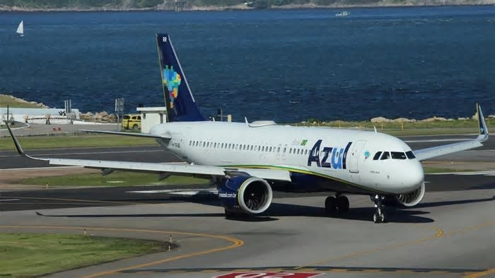 Azul anuncia mais de 90 vagas em cidades de São Paulo e mais Estados