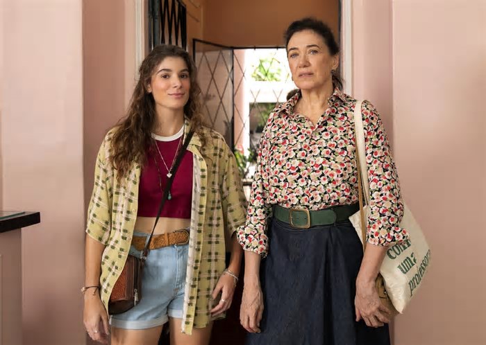Lilia Cabral estreia filme 'A lista' ao lado da filha, a atriz Giulia Bertolli: 'Quentinho no coração'