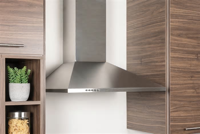 Xô, gordura! Confira 8 benefícios de ter uma coifa na cozinha