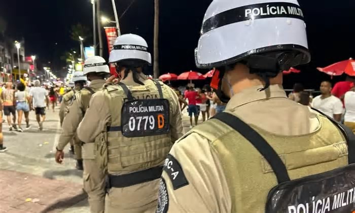 Homem é preso por venda ilegal de abadás do camarote da PM na Bahia