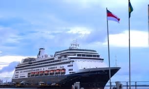 Forças de segurança fiscalizam blocos de Carnaval em Manaus