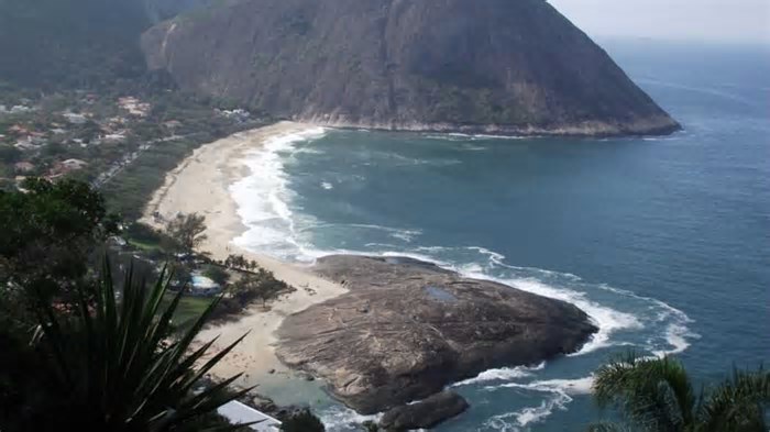 'Cidade Sorriso' no litoral do RJ é um dos principais destinos do sudeste; conheça