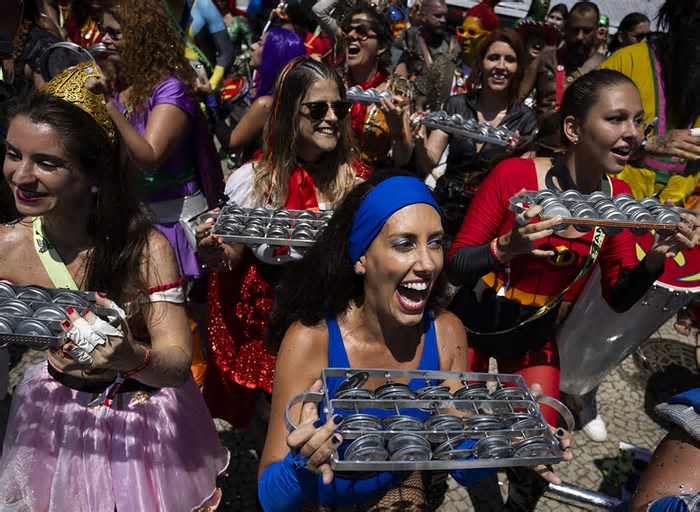 Carnaval leva R$ 13,4 bi a São Paulo, Rio, Recife e Salvador