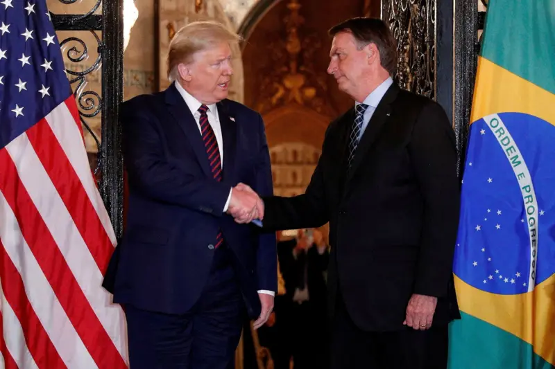 Tratamento a Bolsonaro e Trump é 'contraste marcante' entre Brasil e EUA, dizem jornais americanos