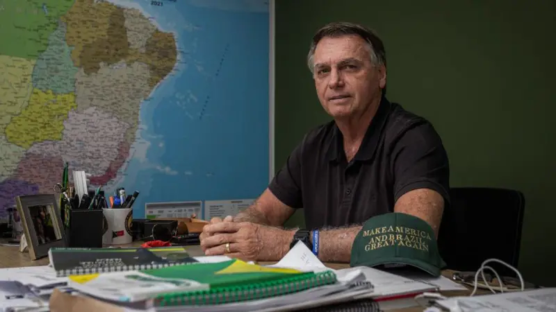 Os planos de contra-ataque de Bolsonaro após denúncia da PGR