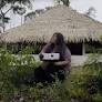 Neste sábado (1), o Estado do Amazonas ganha sua primeira sala de cinema dentro de uma comunidade indígena. Ela vai funcionar na aldeia Inhaã-bé,...