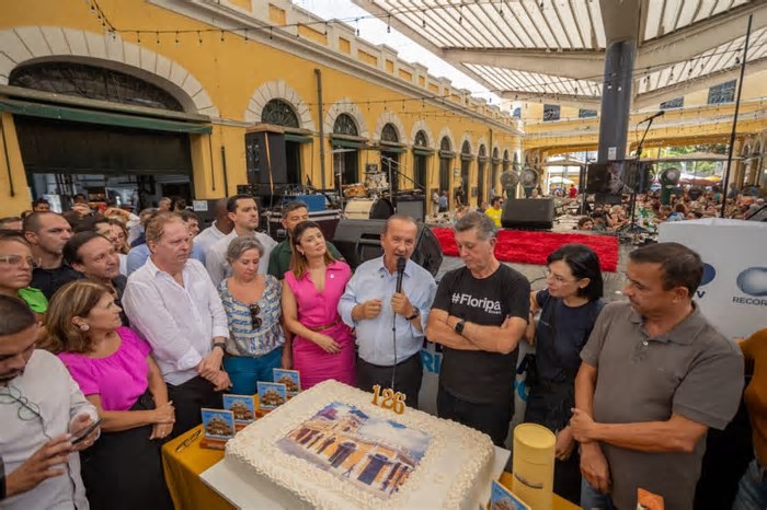 Topazio promete melhorias em boxes no Mercado Público de Florianópolis: ‘Ficaram ultrapassados’