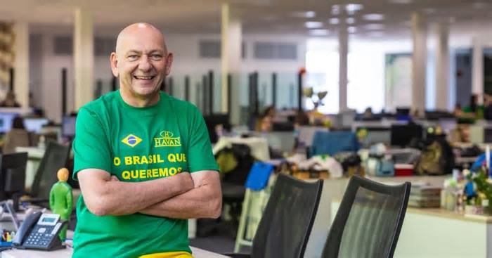 “Agenda Woke”: Luciano Hang se posiciona contra políticas de diversidade e reforça foco em meritocracia