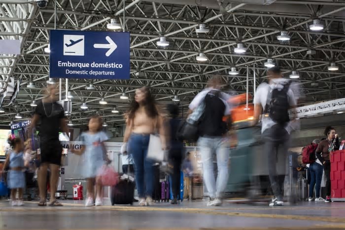 Carnaval 2025: Galeão prevê 674 mil passageiros e crescimento de 22% no movimento