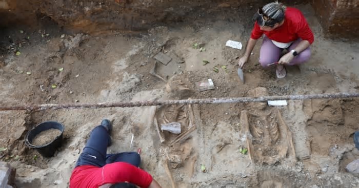 Cemitério colonial encontrado no Recife tem mais de 180 ossadas: ‘É um campo minado’, diz arqueóloga