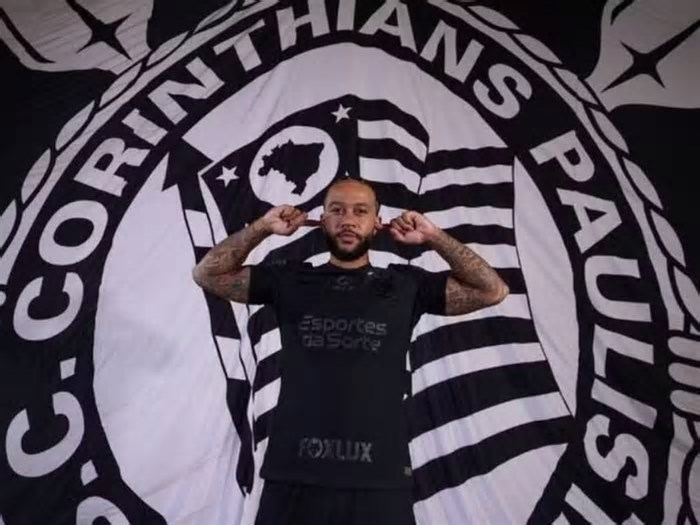 Memphis mostra projeto musical na Globo e diz que gostaria de estender vínculo com Corinthians