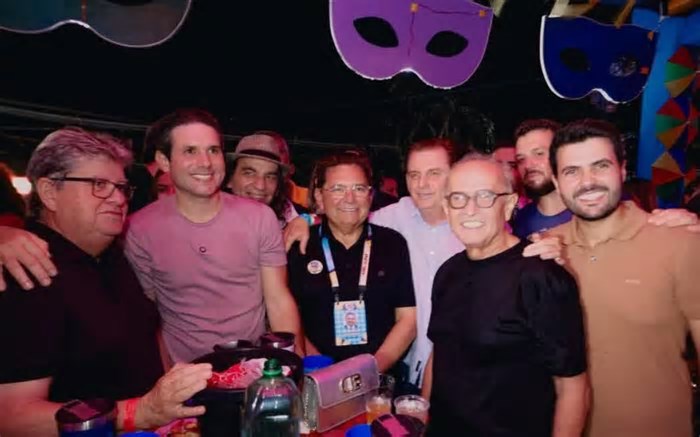 Ao lado de João Azevêdo e Hugo Motta, Cícero destaca prévia carnavalesca de João Pessoa