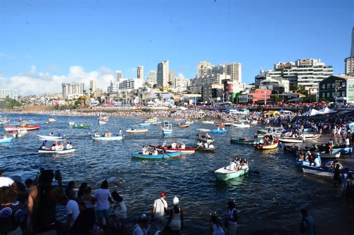 Salvador registra dia mais quente do ano no domingo dedicado a Iemanjá
