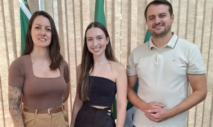 Caroline Linck é Dois Irmãos na grande final do Garota da Praia RS 2025
