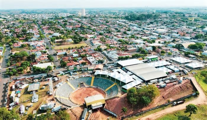 ARTESP realiza fiscalização no transporte coletivo em Adamantina