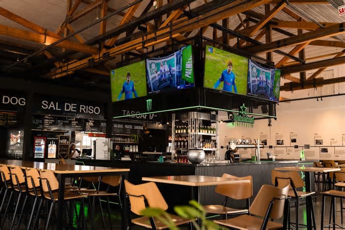 Top Market transmite Super Bowl e prepara agenda musical diversificada nesta semana