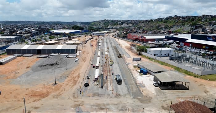 VLT de Salvador promove contratação de mais de mil trabalhadores no Subúrbio