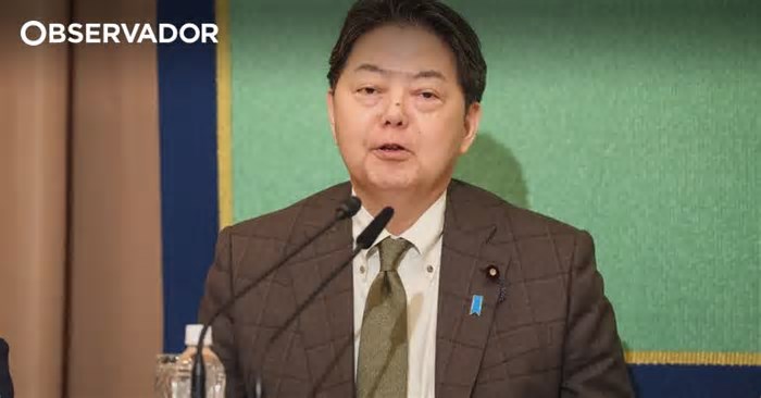 Japão pede aos Estados Unidos isenção de tarifas de 25% sobre alumínio e aço