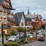 Gramado é um destino turístico em ascensão, reconhecido por sua beleza natural, hospitalidade e forte impacto econômico no setor de turismo.