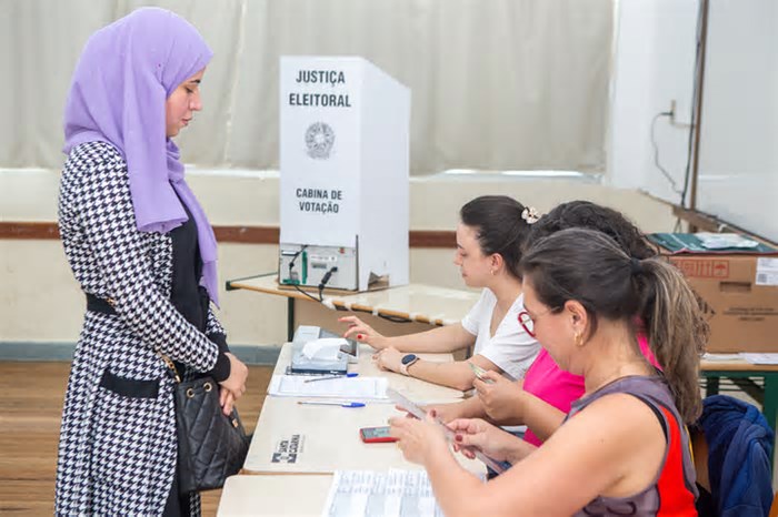 Justiça Eleitoral e voto feminino no Brasil completam 93 anos
