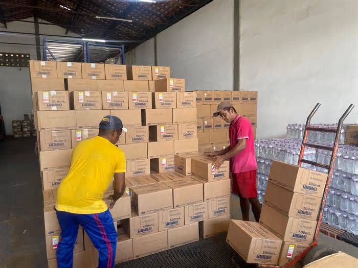 FMS começa a receber remédios e insumos para abastecimento emergencial da saúde pública de Teresina
