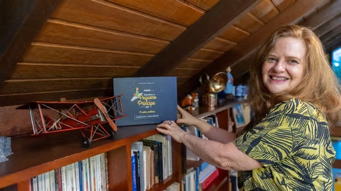 Escritora brasileira é convocada para receber condecoração do governo francês em Florianópolis