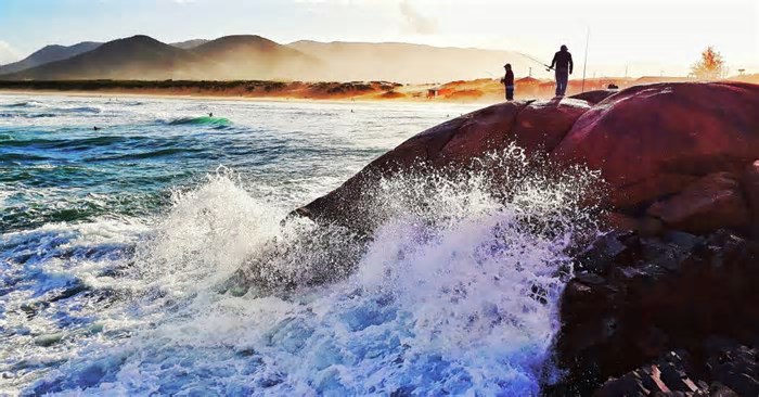 Além do surf: por que a praia da Joaquina é tão interessante?
