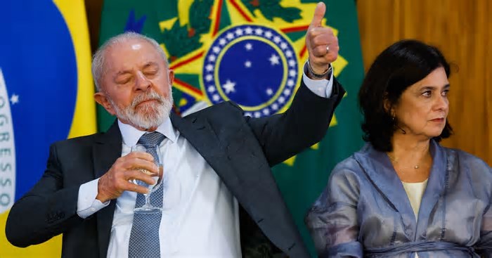 Lula deflagra reforma ministerial, demite Nísia do Ministério da Saúde e nomeia Padilha