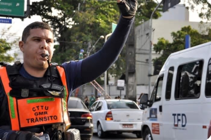 Eventos e blocos de Carnaval mudam trânsito no Recife neste fim de semana; veja