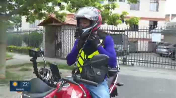 Falta de regulamentação, acidentes e batalhas trabalhistas: saiba como é a vida dos mais de 120 mil mototaxistas em BH